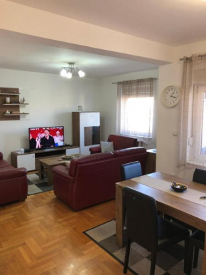 S-Lux apartman